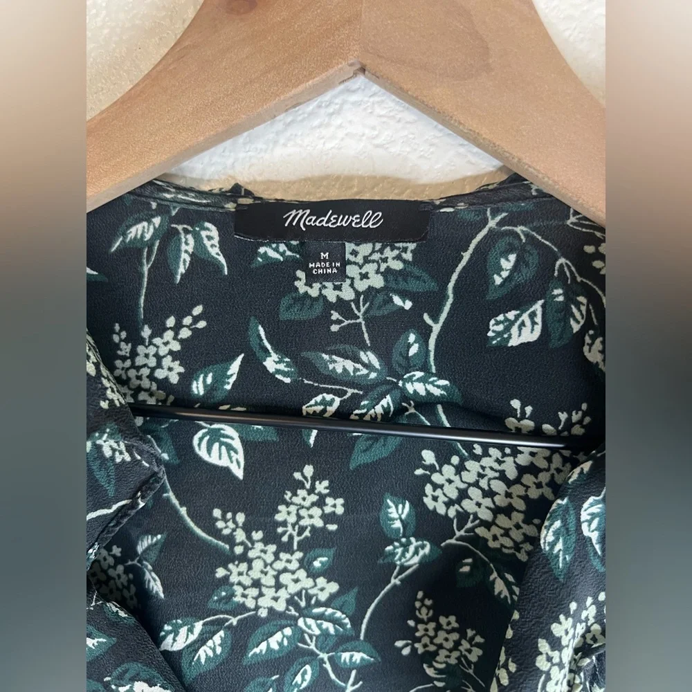 Madewell Silk Ruffle-Hem Wrap Top in Antique Flora Medium - Picture 5 of 10
